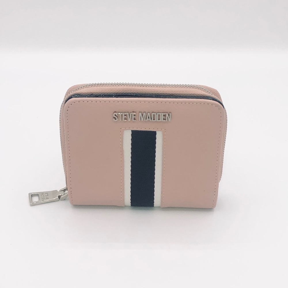 Women’s Steven Madden wallet and change purse